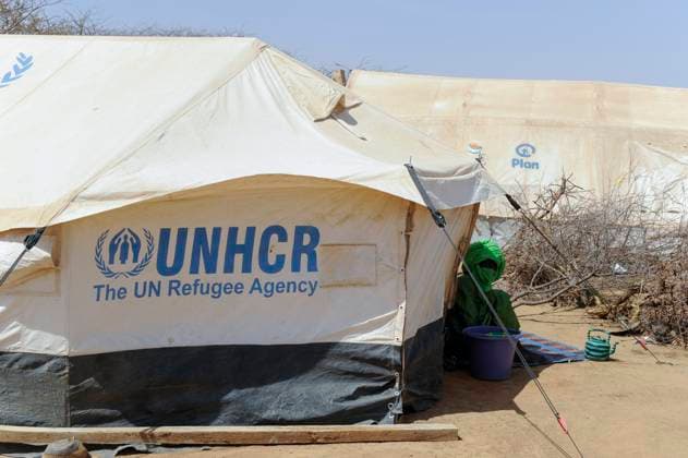 BURKINA FASO, malian war refugees BURKINA FASO Dori, malian refugees, mostly Touaregs, in refugee camp Goudebo of UNHCR, they fled due to war and islamist terror in Northern Mali *** BURKINA FASO Dori , malische Fluechtlinge, vorwiegend Tuaregs, im Fluechtlingslager Goudebo des UN Hilfswerks UNHCR, sie sind vor dem Krieg und islamistischem Terror aus ihrer Heimat in Nordmali geflohen Dori Burkina Faso