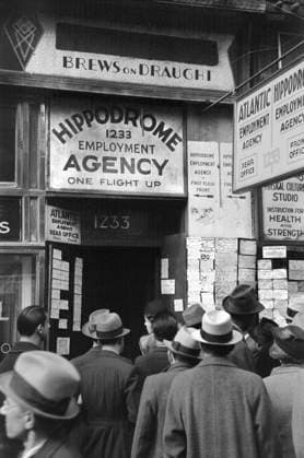 Crowd outside employment agency, Sixth Avenue, New York City, New York, USA, Arthur Rothstein, U.S. Farm Security Administration, December 1937  Copyright: xCircaxImagesx ghi-circa11864