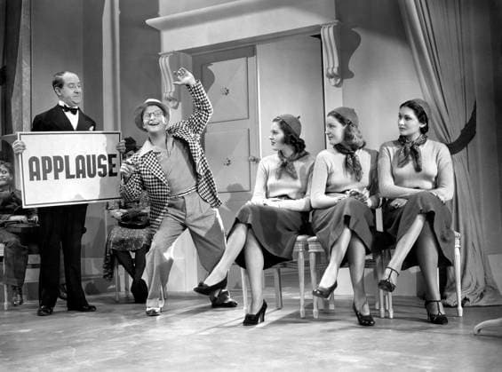 Bobby Clark (hat), on-set of the Film, The Goldwyn Follies , United Artists, 1938  Copyright: xABxArchivex jtv017582