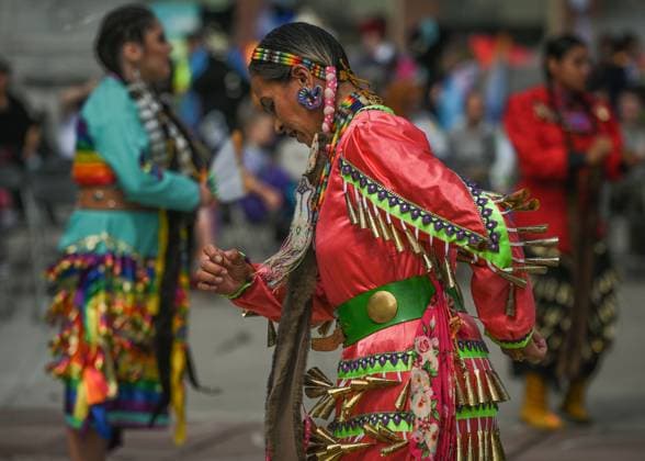 2Spirit Powwow Opens Edmonton Pride 2023 EDMONTON, CANADA - AUGUST 24, 2023: Members of the First Nation during a jingle dress competition at the Beaver Hills 2Spirit Powwow in Edmonton s Churchill Square on the opening day of the Edmonton Pride Festival, on August 24, 2023, in Edmonton, Alberta, Canada. Edmonton Canada  Copyright: xArturxWidakx originalFilename: widak-2spiritp230824_nps8W.jpg
