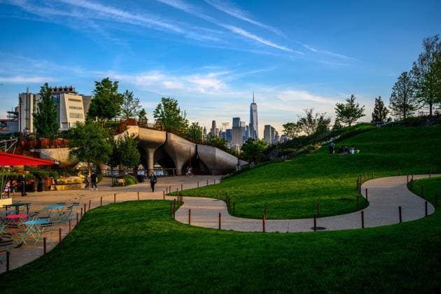 Besuch der kleinen Insel im Hudson River in Manhattan, New York, USA, Nordamerika *** Visit the small Island at Hudson River in Manhattan, New York, USA, North America Copyright: imageBROKER StefxKo iblsfk09490940.jpg