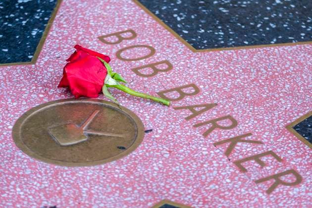 Entertainment Themen der Woche KW34 August 26, 2023, Los Angeles, California, United States: A rose is placed at the star of Bob Barker on the Hollywood Walk of Fame, Aug. 26, 2023, in Los Angeles. Bob Barker, the longtime Price is Right host who presided over the longest-running daytime game show in North American television history from 1972 to 2007, died today at the age of 99. Los Angeles United States - ZUMAc68_ 20230826_zaf_c68_006 Copyright: xRingoxChiux