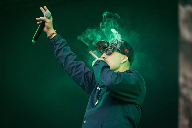 Bilder des Jahres 2023, Entertainment 08 August Entertainment Themen der Woche KW34 August 26, 2023, Paris, France: B-Real from Cypress Hill band performs on stage during the live concert. The third day of 20th edition of the French music festival Rock en Seine has been headlined by the British duo The Chemical Brothers, at Domaine National de Saint-Cloud. Paris France - ZUMAs197 20230826_aaa_s197_253 Copyright: xTelmoxPintox