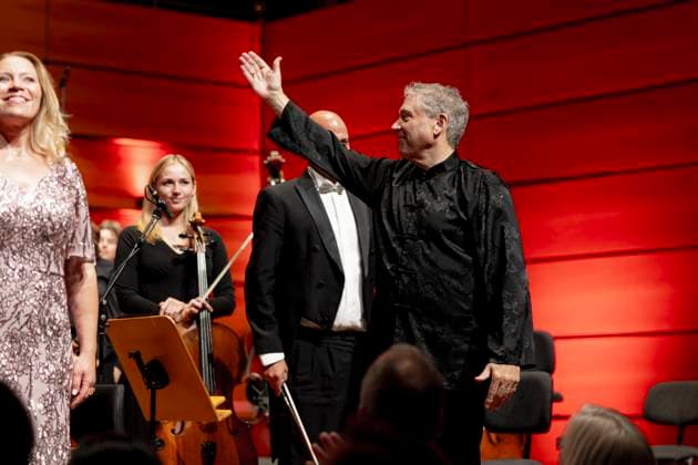 Dirigent Richard Egarr. Abschlusskonzert: Händels »Messiah«, K189, Schleswig-Holstein Musik Festival, 27.08.23 Lübeck Schleswig-Holstein Germany Copyright: xAgentur54Gradx xFelixxKoenigx