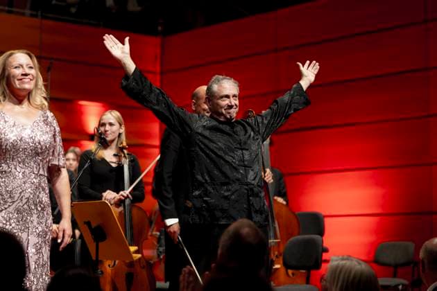 Dirigent Richard Egarr. Abschlusskonzert: Händels »Messiah«, K189, Schleswig-Holstein Musik Festival, 27.08.23 Lübeck Schleswig-Holstein Germany Copyright: xAgentur54Gradx xFelixxKoenigx
