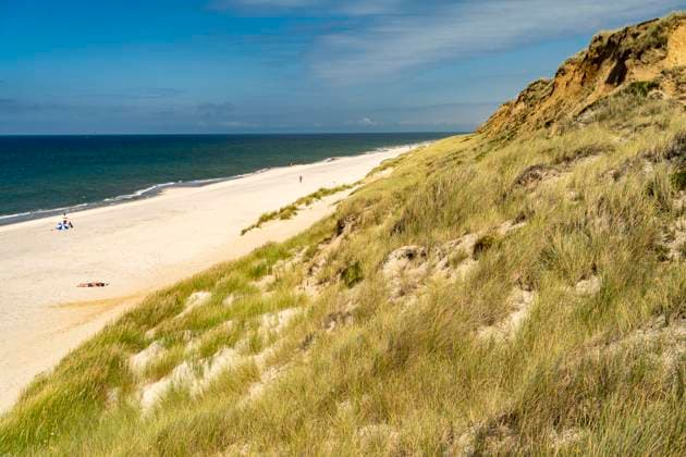 Rotes Kliff Der Weststrand und das Rote Kliff bei Kampen, Insel Sylt, Kreis Nordfriesland, Schleswig-Holstein, Deutschland, Europa The West beach and the Red Cliff near Kampen, Sylt island, district of North Friesland, Schleswig-Holstein, Germany, Europe *** Red Cliff The West beach and the Red Cliff near Kampen, Sylt island, district of North Friesland, Schleswig Holstein, Germany, Europe The West beach and the Red Cliff near Kampen, Sylt island, district of North Friesland, Schleswig Holstein, Germany, Europe