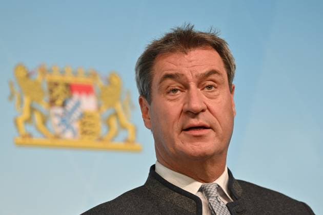 News Themen der Woche KW35 News Bilder des Tages Markus Soeder haelt an Hubert Aiwanger fest Ð und legt ihm Fragenkatalog vor. Pressestatement von Markus SOEDER (Ministerpraesident Bayern und CSU Vorsitzender) nach Sonder Koalitionsausschusssitzung am 029.08.2023 im Prinz Carl Palais in Muenchen. *** Markus Soeder sticks to Hubert Aiwanger Ð and presents him with a list of questions Press statement by Markus SOEDER State Premier of Bavaria and CSU Chairman after special coalition committee meeting on 029 08 2023 at Prinz Carl Palais in Munich