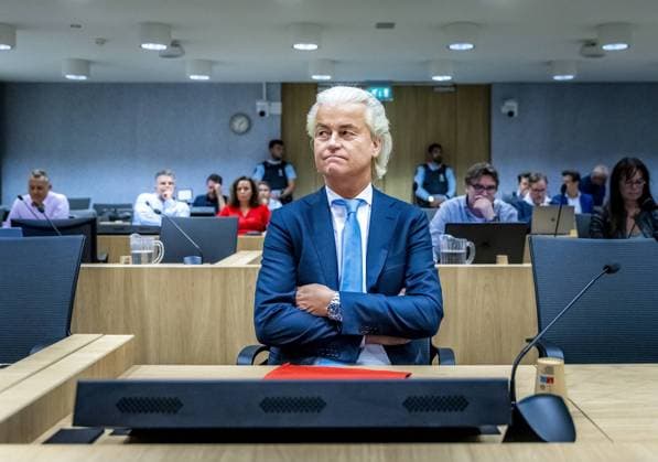 Bilder des Jahres 2023, News 08 August News Themen der Woche KW35 News Bilder des Tages SCHIPHOL - PVV leader Geert Wilders attends a criminal case in the court of Schiphol against the Pakistani cricketer Khalid Latif, who is said to have offered twenty-one thousand euros in a video for the murder of the Member of Parliament. ANP REMKO DE WAAL netherlands out - belgium out  Copyright: xx x476637021x originalFilename: 476637021.jpg