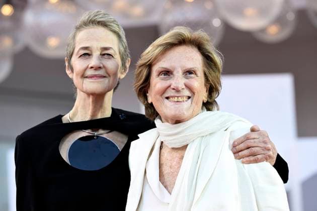 Bilder des Jahres 2023, Entertainment 08 August Entertainment Themen der Woche KW35 Opening Red Carpet - The 80th Venice International Film Festival, Venice, Italy 30 Aug 2023 Charlotte Rampling, Liliana Cavani during the opening Red Carpet - The 80th Venice International Film Festival, Venice, Italy 30 Aug 2023, Credit:Maria Laura Antonelli Avalon Italy, Venice  Copyright: xMariaxLauraxAntonellix xAvalonx 0801456936