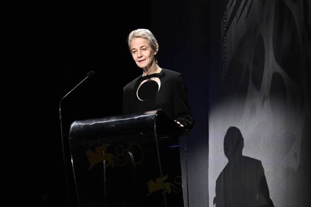 Bilder des Jahres 2023, Entertainment 08 August Entertainment Themen der Woche KW35 Entertainment Bilder des Tages Opening ceremony - 80th Venice International Film Festival, Venice, Italy 30 Aug 2023 Charlotte Rampling during the opening ceremony - 80th Venice International Film Festival, Venice, Italy 30 Aug 2023, Credit:Maria Laura Antonelli Avalon Italy, Venice  Copyright: xMariaxLauraxAntonellix xAvalonx 0801485628