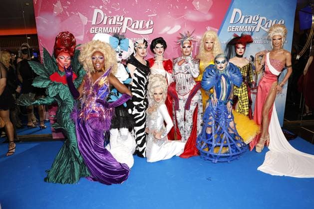 Bilder des Jahres 2023, Entertainment 08 August Entertainment Themen der Woche KW35 Entertainment Bilder des Tages Die Kandidatinnen und Dragqueens aus Deutschland, Oesterreich und der Schweiz bei der Premiere der neuen Reality Show Drag Race Germany (Paramount) am 31.08.2023 in Berlin. Premiere der neuen Reality Show Drag Race Germany in Berlin *** The contestants and drag queens from Germany, Austria and Switzerland at the premiere of the new reality show Drag Race Germany Paramount on 31 08 2023 in Berlin Premiere of the new reality show Drag Race Germany in Berlin 