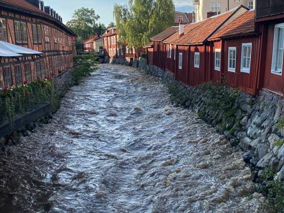 News Themen der Woche KW35 News Bilder des Tages VÄSTERAS 2023-09-02 Efter det kratiga regnandet är vattenstandet och flödena i Svartan i centrala Västeras extremt höga. VÄSTERAS SVERIGE x10510x *** VÄSTERAS 2023 09 02 After the heavy rainfall, the water level and flows in Svartan in central Västeras are extremely high VÄSTERAS SVERIGE x10510x  Copyright: xBoelxHolmx TTx HÖGA VATTENFLÖDEN I VÄSTERAS TTABB0000000000211161