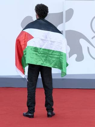 Venice, 80th Venice Film Festival 2023. Evening 4 - Red Carpet of the Film Maestro. Iran protest Venice, 80th Venice Film Festival 2023. Evening 4 - Red Carpet of the Film Maestro. Iran protest. The Jury demonstrates on the Red Carpet in favor of freedom Venice -  Copyright: xIPA ABACAx BRIPA20230902_953 IPA ABACAx BRIPA20230902_953