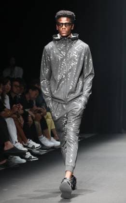 September 2, 2023, Tokyo, Japan - A model displays a creation of 1PIU1UGUALE3 GOLF 2024 Spring Summer collection designed by Tomohiro Ozawa in Tokyo on Saturday, September 2, 2023 as a part of the Fashion Week Tokyo. (photo by Yoshio Tsunoda AFLO)  , aflo_227978595.jpg,