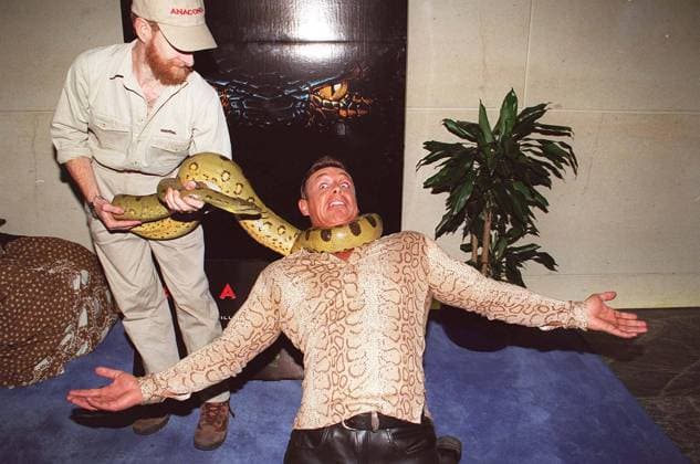 Archivbilder der Woche KW35 MARK O SHEA British Herpetologist and Curator of Reptiles Freelance Consultant, Researcher and Lecturer With Right: MICHAEL WILSON (Also known as Cobra in the LWT series Gladiators ) (Seen launching the Columbia Tri-Star film Anaconda ) COMPULS MARK O SHEA British Herpetologist and Curator of Reptiles Freelance Consultant, Researcher and Lecturer With Right: MICHAEL WILSON (Also known as Cobra in the LWT series Gladiators ) (Seen launching the Columbia Tri-Star film Anaconda ) COMPULSORY CREDIT: Starstock Photoshot Photo UGL 013127 A-25 08.05.1997, Credit:Photoshot Avalon United Kingdom  Copyright: xPhotoshotx xAvalonx 0502641652