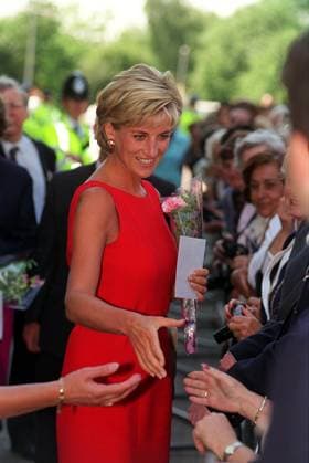 DIANA, PRINCESS OF WALES At Northwick Park and St Mark s Hospital, Harrow to open the new Children s Ambulatory Care Centre COMPULSORY CREDIT: UPPA Photoshot Photo UIW 013520 A-20 21.07.1997 DIANA, PRINCESS OF WALES At Northwick Park and St Mark s Hospital, Harrow to open the new Children s Ambulatory Care Centre COMPULSORY CREDIT: UPPA Photoshot Photo UIW 013520 A-20 21.07.1997, Credit:Photoshot Avalon United Kingdom  Copyright: xPhotoshotx xAvalonx 0502739117