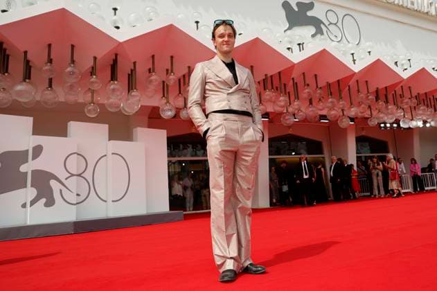 Entertainment Themen der Woche KW35 Entertainment Bilder des Tages Jan Bülow bei der Premiere des Kinofilms Die Theorie von Allem The Theory of Everything auf der Biennale di Venezia 2023 80. Internationale Filmfestspiele von Venedig im Palazzo del Cinema. Venedig, 03.09.2023 *** Jan Bülow at the premiere of the feature film The Theory of Everything at the Biennale di Venezia 2023 80 Venice International Film Festival at the Palazzo del Cinema Venice, 03 09 2023 Foto:xD.xBedrosianx xFuturexImagex theory_3909