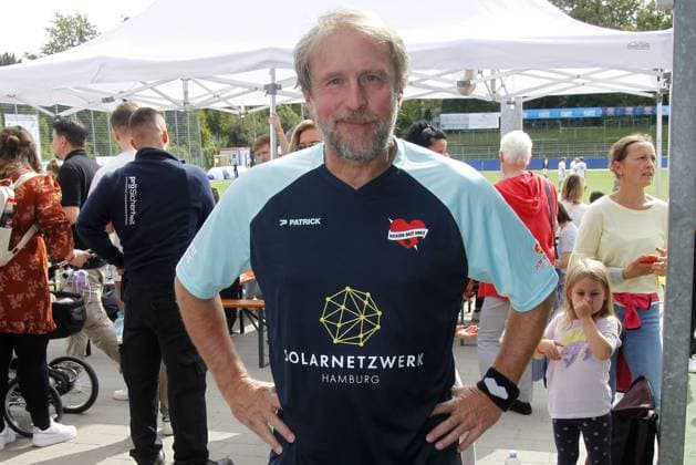 Bjarne Maedel beim Benefiz Fussballspiel Kicken mit Herz zugunsten der Kinder Herzstation der Universitaetsklinik Eppendorf am 3.09.2023 in Hamburg Kicken mit Herz Benefiz Fussball Event in Hamburg
