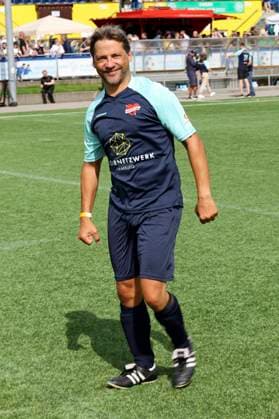 Patrick Bach beim Benefiz-Fußballspiel Kicken mit Herz 2023 zu Gunsten des Herzzentrums des UKE im Stadiun Hoheluft. Hamburg, 03.09.2023