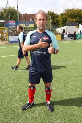 Bjarne Mädel beim Benefiz-Fußballspiel Kicken mit Herz 2023 zu Gunsten des Herzzentrums des UKE im Stadiun Hoheluft. Hamburg, 03.09.2023