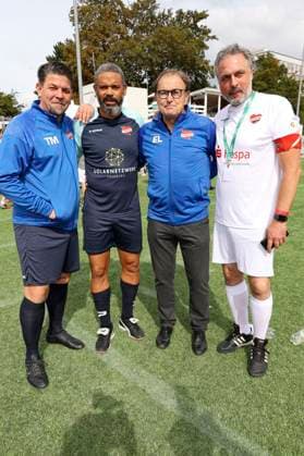 Tim Mälzer, MichÃ l Mazingu-Dinzey, Ewald Lienen und Thomas Mir beim Benefiz-Fußballspiel Kicken mit Herz 2023 zu Gunsten des Herzzentrums des UKE im Stadiun Hoheluft. Hamburg, 03.09.2023