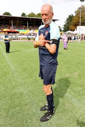 Peter Lohmeyer beim Benefiz-Fußballspiel Kicken mit Herz 2023 zu Gunsten des Herzzentrums des UKE im Stadiun Hoheluft. Hamburg, 03.09.2023
