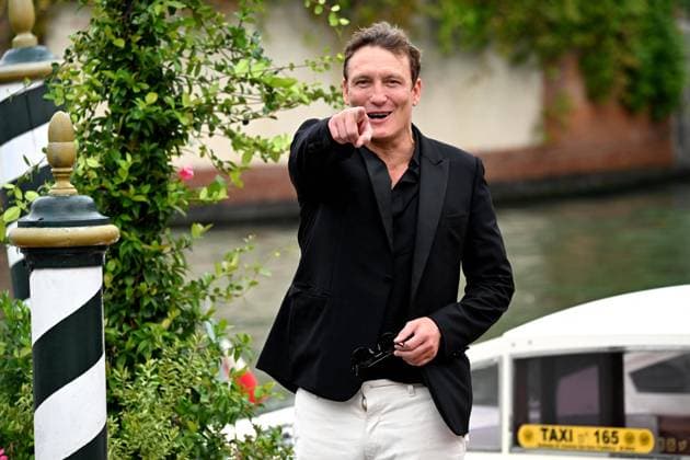 Bilder des Jahres 2023, Entertainment 09 September Entertainment Themen der Woche KW36 Venice, 80th Venice Film Festival 2023 - Day 6 - Arrivals Imbarcadero Hotel Excelsior Venice, 80th Venice Film Festival 2023 - Day 6 - Arrivals Imbarcadero Hotel Excelsior. In the photo Oliver Masucci Venice -  Copyright: xIPA ABACAx BRIPA20230904_319 IPA ABACAx BRIPA20230904_319