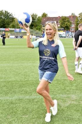 Nova Meierhenrich beim Benefiz Fussballspiel Kicken mit Herz zugunsten der Kinder Herzstation der Universitaetsklinik Eppendorf in Hamburg am 03.09.2023