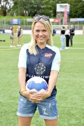 Nova Meierhenrich beim Benefiz Fussballspiel Kicken mit Herz zugunsten der Kinder Herzstation der Universitaetsklinik Eppendorf in Hamburg am 03.09.2023