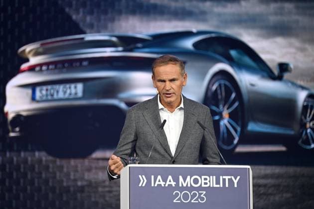 Bilder des Jahres 2023, News 09 September News Themen der Woche KW36 Oliver BLUME (Vorstandsvorsitzender der Dr. Ing. h. c. F. Porsche AG und der Volkswagen AG) bei einem Vortrag am 05.09.2023. IAA Mobility 2023 in der Messe Riem vom 05.09.-10.09.2023 in Muenchen. *** Oliver BLUME Chairman of the Board of Management of Dr Ing h c F Porsche AG and Volkswagen AG at a lecture on 05 09 2023 IAA Mobility 2023 at Messe Riem from 05 09 10 09 2023 in Munich