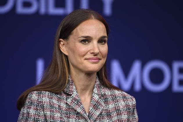 Bilder des Jahres 2023, Entertainment 09 September Entertainment Themen der Woche KW36 Natalie Portman (Schauspielerin, Regisseurin, Autorin und Aktivistin) am 05.09.2023 auf der IAA Mobility 2023 in der Messe Riem vom 05.09.-10.09.2023 in Muenchen. *** Natalie Portman actress, director, author and activist on 05 09 2023 at IAA Mobility 2023 at Messe Riem from 05 09 10 09 2023 in Munich, Germany