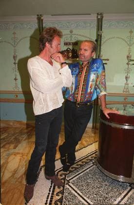 Left: STING British Pop Musician with Right: GIANNI VERSACE Italian Fashion Designer Attending the opening of Versace s new shop in London. COMPULSORY CREDIT: UPPA Photoshot Photo UGL 004173 C-06 28.05.1992 Left: STING British Pop Musician with Right: GIANNI VERSACE Italian Fashion Designer Attending the opening of Versace s new shop in London., Credit: uppa.co.uk Avalon United Kingdom  Copyright: x xuppa.co.ukx xAvalonx 0506396804