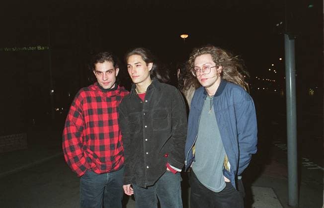 MEMBERS OF THE CANADIAN ROCK GROUP MOIST From Left to Right:- MARK MAKOWY. Guitarist: DAVID USHER. Singer: KEVIN YOUNG. Keyboardist. (Seen arriving at the Smash Hits Poll Winners Party after show party) COMPULSORY CREDIT: UPPA Photoshot Photo MEMBERS OF THE CANADIAN ROCK GROUP MOIST From Left to Right:- MARK MAKOWY. Guitarist: DAVID USHER. Singer: KEVIN YOUNG. Keyboardist. (Seen arriving at the Smash Hits Poll Winners Party after show party) COMPULSORY CREDIT: Starstock Photoshot Photo UKWT 008751 B-08 04.12.1994, Credit:Photoshot Avalon United Kingdom  Copyright: xPhotoshotx xAvalonx 0506411360