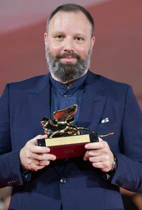 September 9, 2023, Venice: Greek filmmaker Yorgos Lanthimos holds the Golden Lion award for his movie Poor Things during the closing ceremony of the 80th annual Venice International Film Festival, in Venice, Italy, 09 September 2023. The 80th edition of the Venice Film Festival runs from 30 August to 09 September 2023. ANSA ETTORE FERRARI Venice  - ZUMAa110 20230909_zaf_a110_078 Copyright: xEttorexFerrarix
