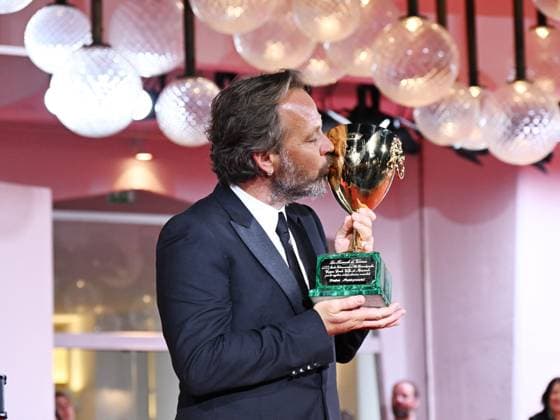 Venice, 80th Venice Film Festival 2023 - evening 11. Red Carpet Awarded Venice, 80th Venice Film Festival 2023 - evening 11. Red Carpet Award winners In the photo: Peter Sarsgaard Venice Italy  Copyright: xIPA ABACAx BRIPA20230909_907 IPA ABACAx BRIPA20230909_907