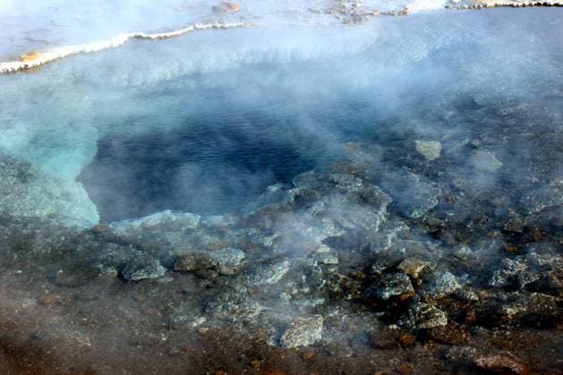 29.08.2023, Island. Thermalquelle Blesi im Gebiet des Großen Geysir. *** 29 08 2023, Iceland thermal spring Blesi in the area of the Great Geyser