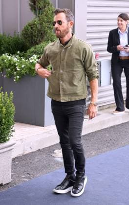 Celebs Arrive At US Open - NYC Justin Theroux arrives at the Men s final of The US Open in New York City, NY, USA on September 10, 2023. Photo by Charles Guerin ABACAPRESS.COM New York City NY United States  Copyright: xGuerinxCharles ABACAx 867166_032 GuerinxCharles ABACAx 867166_032