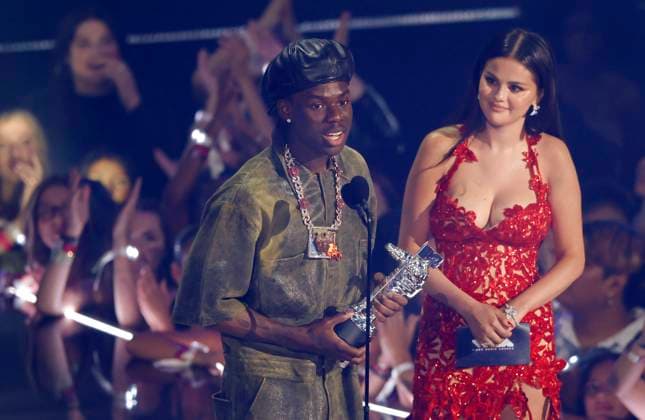 Selena Gomez and Rena accept the Best Afrobeats award for their Calm Down duet during the 2023 MTV Video Music Awards VMA s at the Prudential Center in Newark, New Jersey, on Tuesday, September 12, 2023.  NYP20230912229 JOHNxANGELILLO