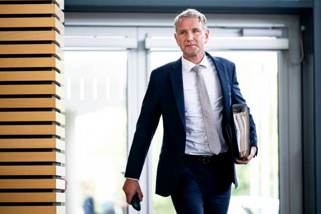 News Bilder des Tages 116. PLENARSITZUNG IM THÜRINGER LANDTAG 13 09 2023 - Erfurt: Björn Höcke (AfD) in der 116. Plenarsitzung des Thüringer Landtags am 13. September 2023. _________________ *** 116 PLENARY SESSION IN THE THURINGIAN LANDTAG 13 09 2023 Erfurt Björn Höcke AfD in the 116 plenary session of the Thuringian Parliament on 13 September 2023