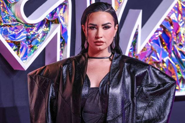 2023 MTV Video Music Awards - Arrivals NEWARK, NEW JERSEY, USA - SEPTEMBER 12: Demi Lovato wearing Christian Louboutin pumps arrives at the 2023 MTV Video Music Awards held at the Prudential Center on September 12, 2023 in Newark, New Jersey, United States., Credit:Xavier Collin Avalon United States, New Jersey, Newark, Prudential Center  Copyright: xXavierxCollinx xAvalonx 0805039051