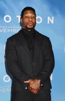 Los Angeles Premiere Of Sony Pictures Devotion - Arrivals LOS ANGELES, CALIFORNIA - NOVEMBER 15: Jonathan Majors attends the Los Angeles Premiere Of Sony Pictures Devotion at Regency Village Theatre on November 15, 2022 in Los Angeles, California., Credit:Jeffrey Mayer Avalon United States, CA, Los Angeles, Regency Village Theatre  Copyright: xJeffreyxMayerx xAvalonx 0738079533