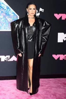 September 12, 2023: Demi Lovato arrives on the pink carpet of the 2023 MTV Video Music Awards, VMAs, at Prudential Center in Newark, New Jersey, USA, on 12 September 2023. Photo: - ZUMAm179 20230912_zep_m179_132 Copyright: xAlecxMichaelx