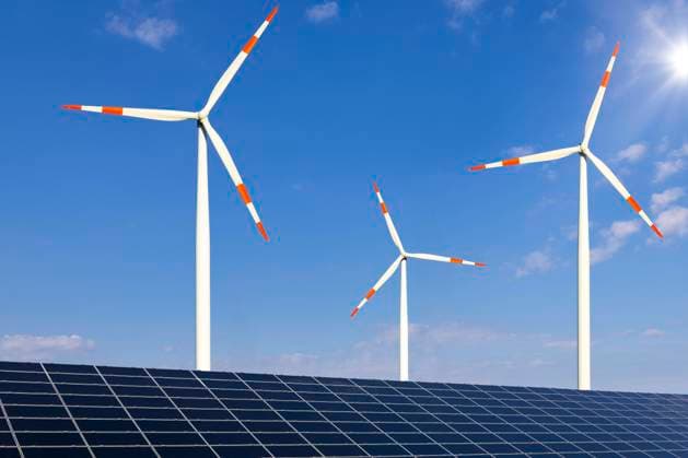  Symbolbild, Erneuerbare Energien, Windkraftanlage, Solarkraftwerk, Windräder, Windpark, Sonne, Baden-Württemberg, Deutschland, Europa *** Symbol image, renewable Energies, Wind turbine, Solar power plant, Wind turbines, Wind farm, Sun, Bathing Württemberg, Germany, Europe Copyright: imageBROKER/Lilly ibxtke09616893.jpg