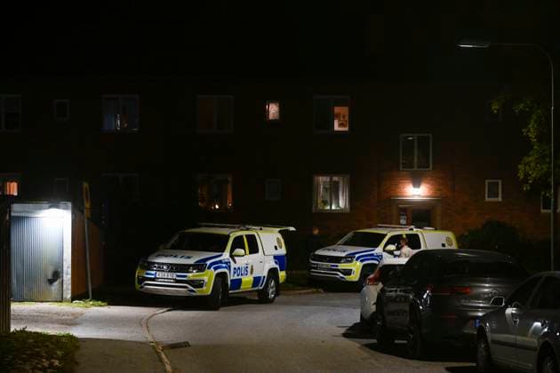 STOCKHOLM 20230914 Polisen larmades vid 20-tiden pa torsdagskvällen om skottlossning i Västertorp i södra Stockholm. En person hittades skottskadad pa platsen. Stockholm Sverige x10080x *** STOCKHOLM 20230914 Police were alerted at 8pm on Thursday evening to a shooting in Västertorp in southern Stockholm One person was found shot at the scene Stockholm Sweden x10080x  Copyright: xFredrikxSandberg TTx SKOTTLOSSNING VÄSTERTORP TTABB0000000000214363