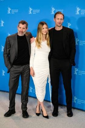 Infinity Pool Photocall during the Berlin Film Festival Jalil Lesper , Mia Goth , Alexander Skarsgard photographed at Infinity Pool Photocall during the Berlin Film Festival at Hotel Grand Hyatt Berlin in Berlin, Germany on 22 February 2023., Credit:Julie Edwards Avalon Germany, Berlin, Hotel Grand Hyatt Berlin  Copyright: xJuliexEdwardsx xAvalonx 0757855683