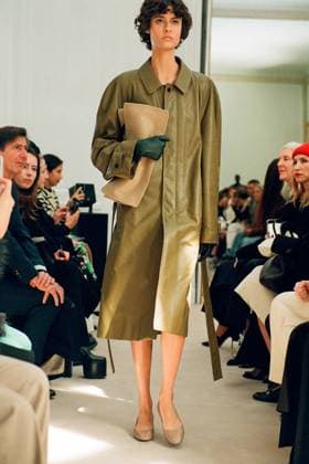 The Row Ready to wear Fall winter 2023 24 Paris March 2023 A model walks the runway during the The Row Fall Winter 2023-24 show as part of Paris Fashion Week in Paris, France, on 01 March 2023., Credit:x Avalon  Copyright: xxx xAvalonx 0760248985