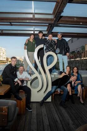 Award - Deutscher Schauspielpreis 2023 Franziska Wulf, Gerdy Zint, Vincent Wiemer, Levy Rico Arcos, Rafael Luis Klein-Heßling, David Scheller, Derman Eker bei der Verleihung Deutscher Schauspielpreis 2023 im Spindler und Klatt am 15.09.2023 in Berlin. Copyright: xEventpressxKochanx