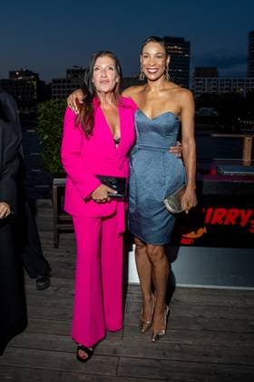 Award - Deutscher Schauspielpreis 2023 Katy Karrenbauer und Annabelle Mandeng bei der Verleihung Deutscher Schauspielpreis 2023 im Spindler und Klatt am 15.09.2023 in Berlin. Copyright: xEventpressxKochanx