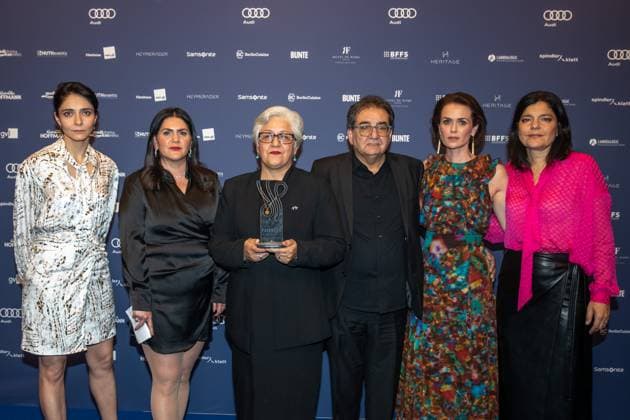 Award - Deutscher Schauspielpreis 2023 Mohammad Ali Behboudi, Mariam Claren, Shole Pakravan, Melika Foroutan, Pegah Ferydoni, Jasmin Tabatabai bei der Verleihung Deutscher Schauspielpreis 2023 im Spindler und Klatt am 15.09.2023 in Berlin. Copyright: xEventpressxKochanx