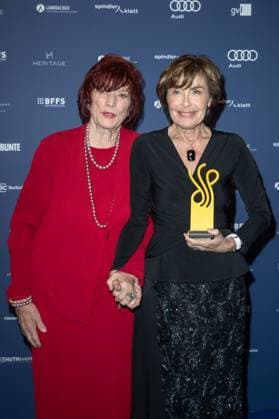 Award - Deutscher Schauspielpreis 2023 Regina Ziegler und Thekla Carola Wied bei der Verleihung Deutscher Schauspielpreis 2023 im Spindler und Klatt am 15.09.2023 in Berlin. Copyright: xEventpressxKochanx